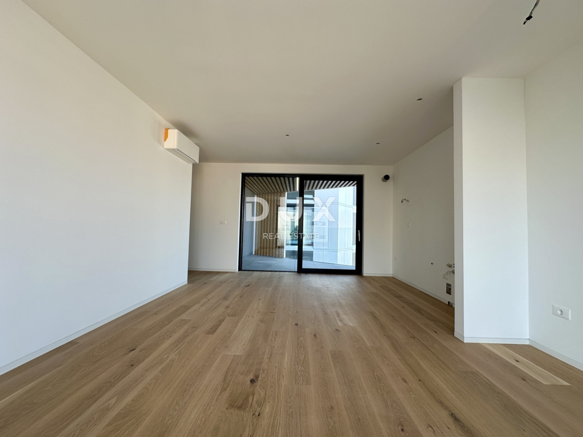 UMAG, CENTER - Stanovanje v luksuzni novogradnji, prva vrsta do morja