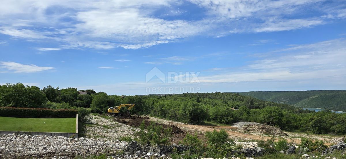 ISTRA, RABAC - Prostorno gradbeno zemljišče s pogledom na morje