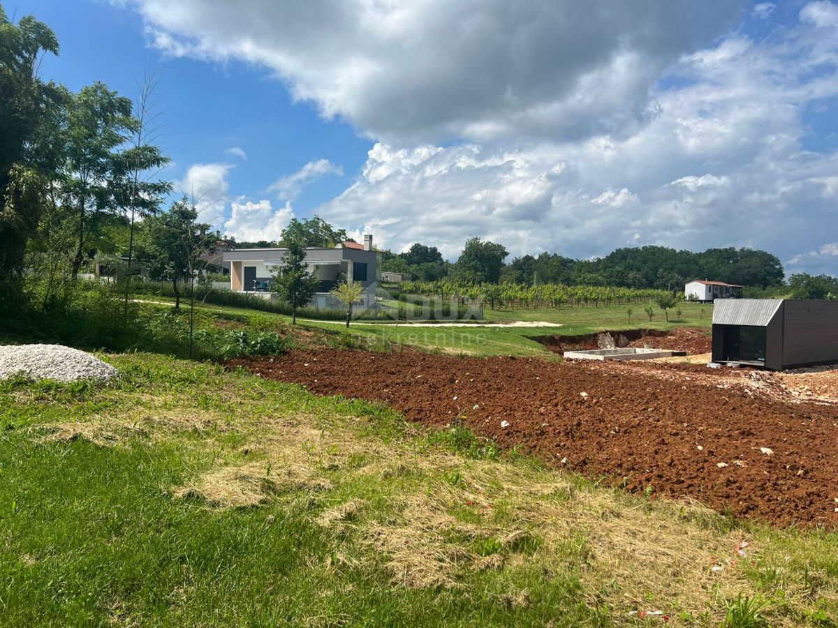 ISTRA, LABIN - Zazidljivo zemljišče na odlični mikrolokaciji