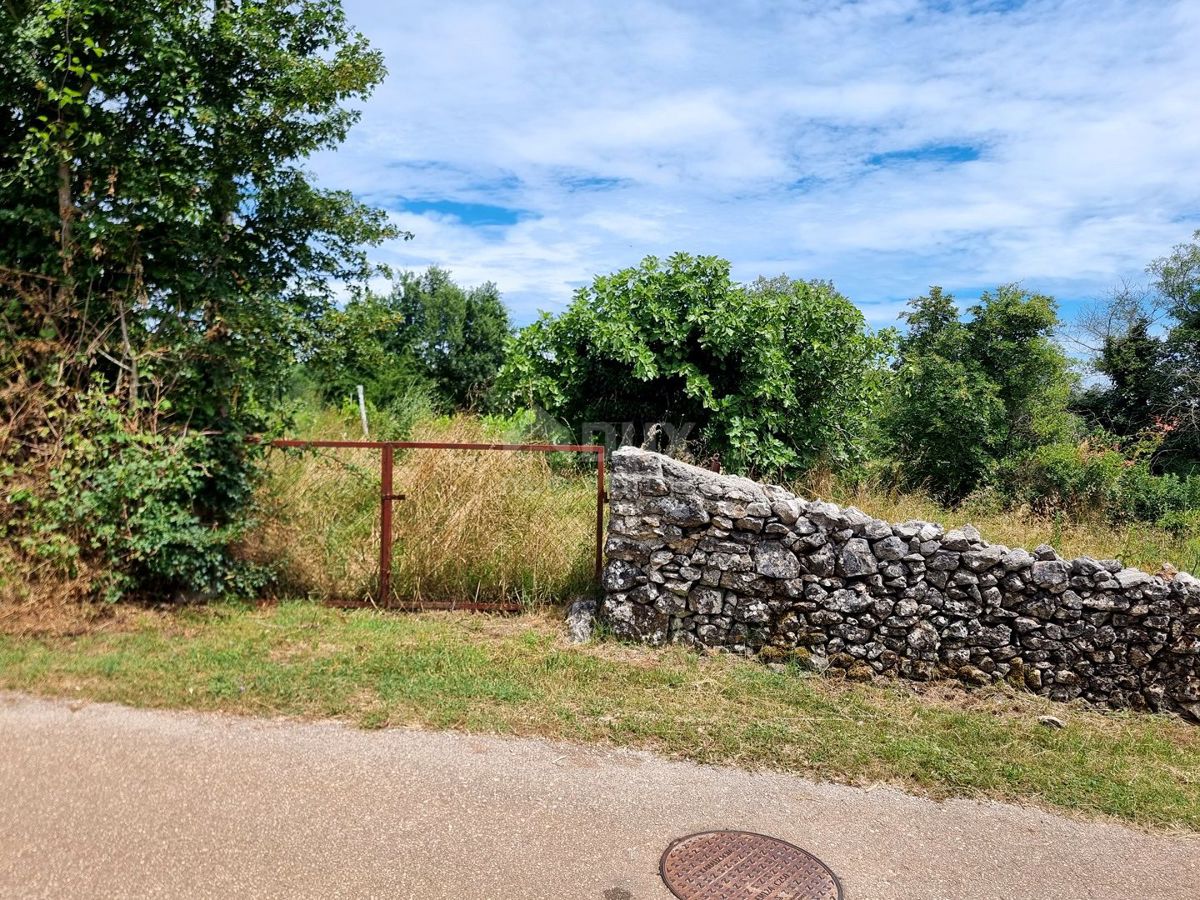 ISTRA, LABIN - Prostorna parcela s panoramskim razgledom