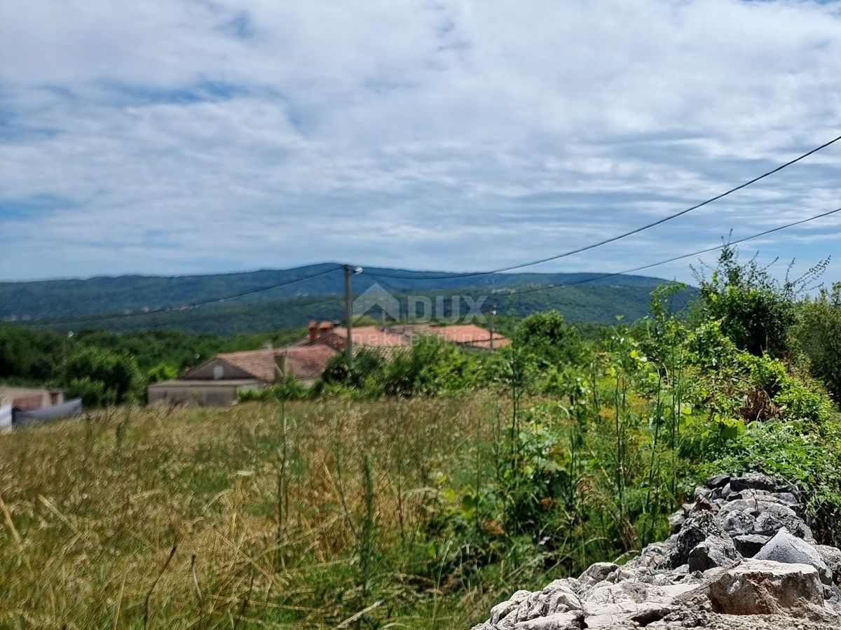 ISTRA, LABIN - Prostorna parcela s panoramskim razgledom