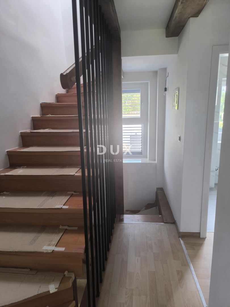 ISTRA, JURŠIĆI - Kamnita hiša z bazenom + apartma, NA KLJUČ