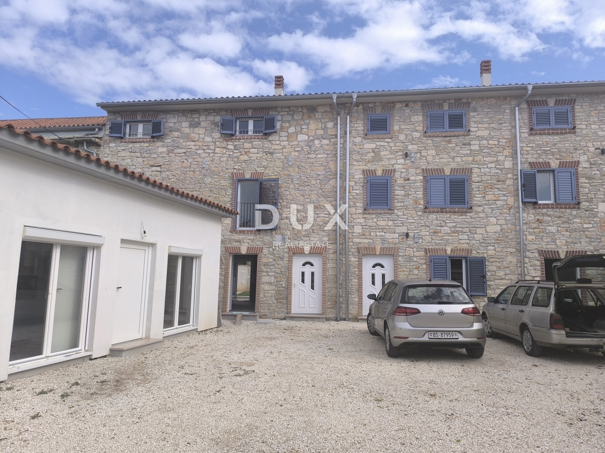 ISTRA, JURŠIĆI - Kamnita hiša z bazenom + apartma, NA KLJUČ