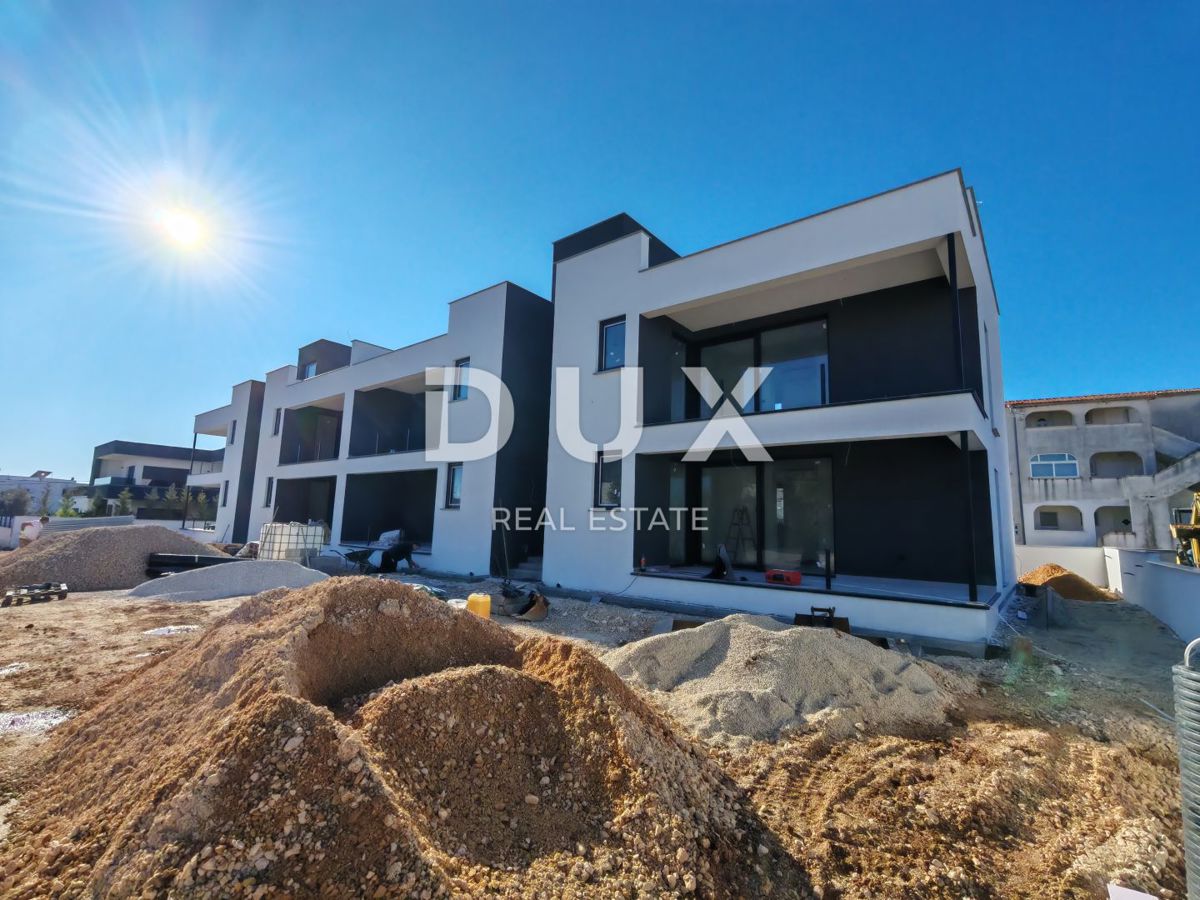 ZADAR, VIR - Novogradnja! Sodoben penthouse le 130 metrov od plaže s fantastičnim pogledom na morje! 1-S3