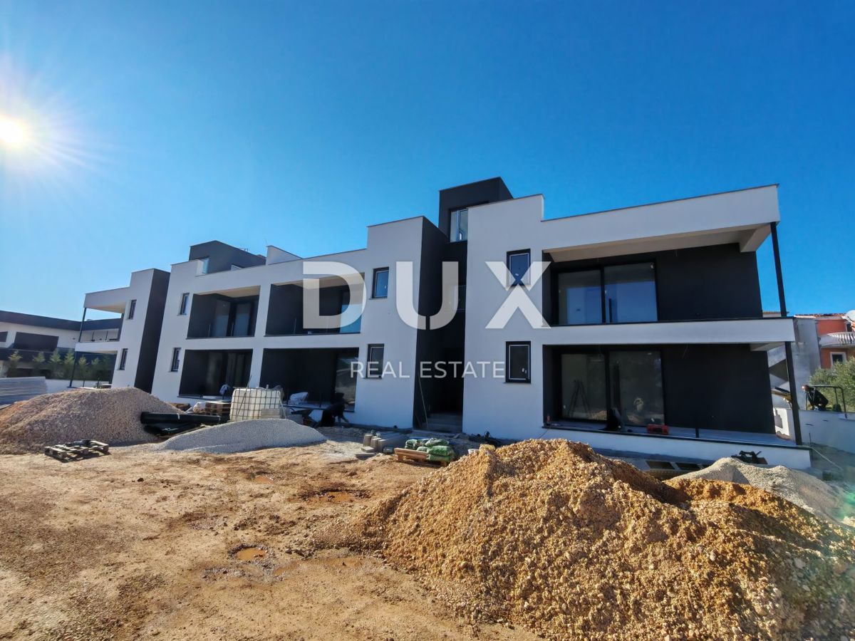 ZADAR, VIR - Novogradnja! Sodoben penthouse le 130 metrov od plaže s fantastičnim pogledom na morje! 1-S3
