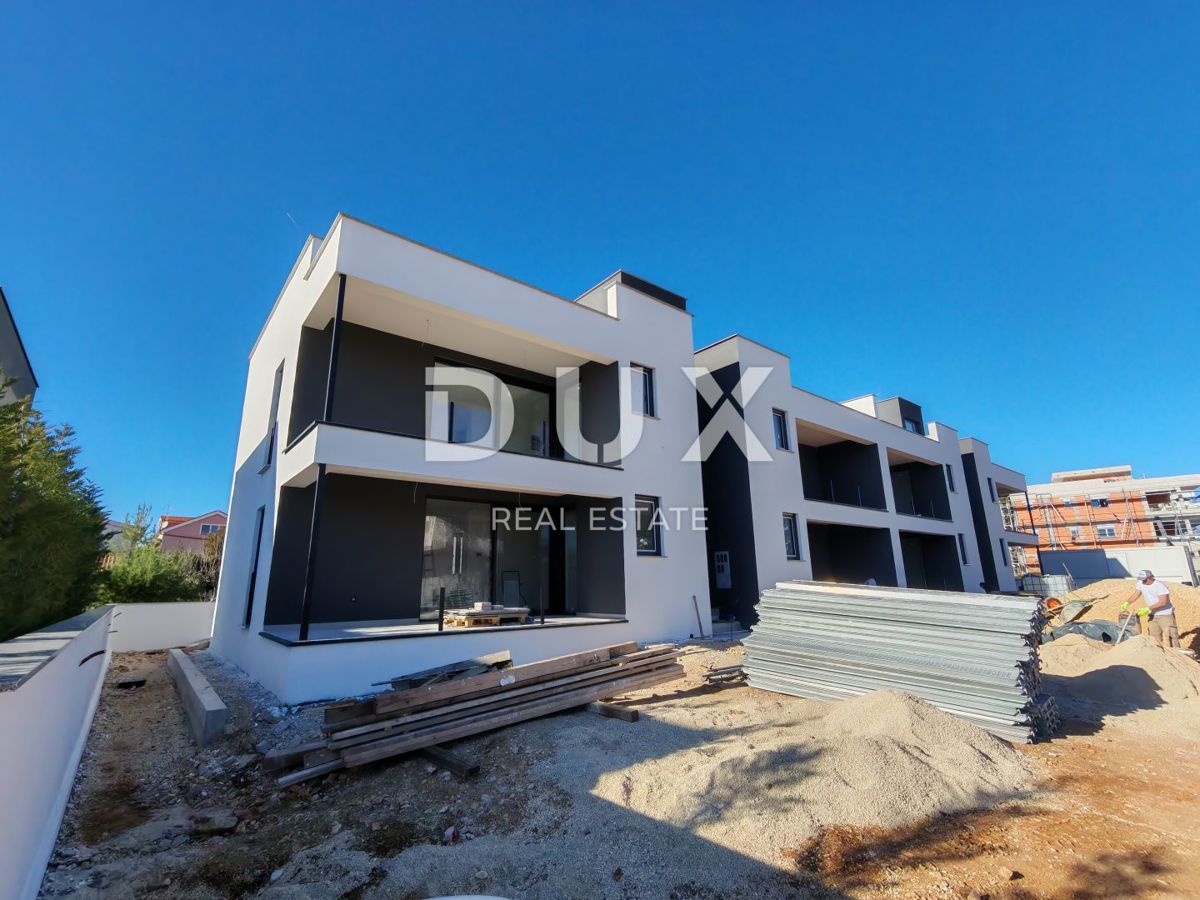 ZADAR, VIR - Novogradnja! Sodoben penthouse le 130 metrov od plaže s fantastičnim pogledom na morje! 1-S3