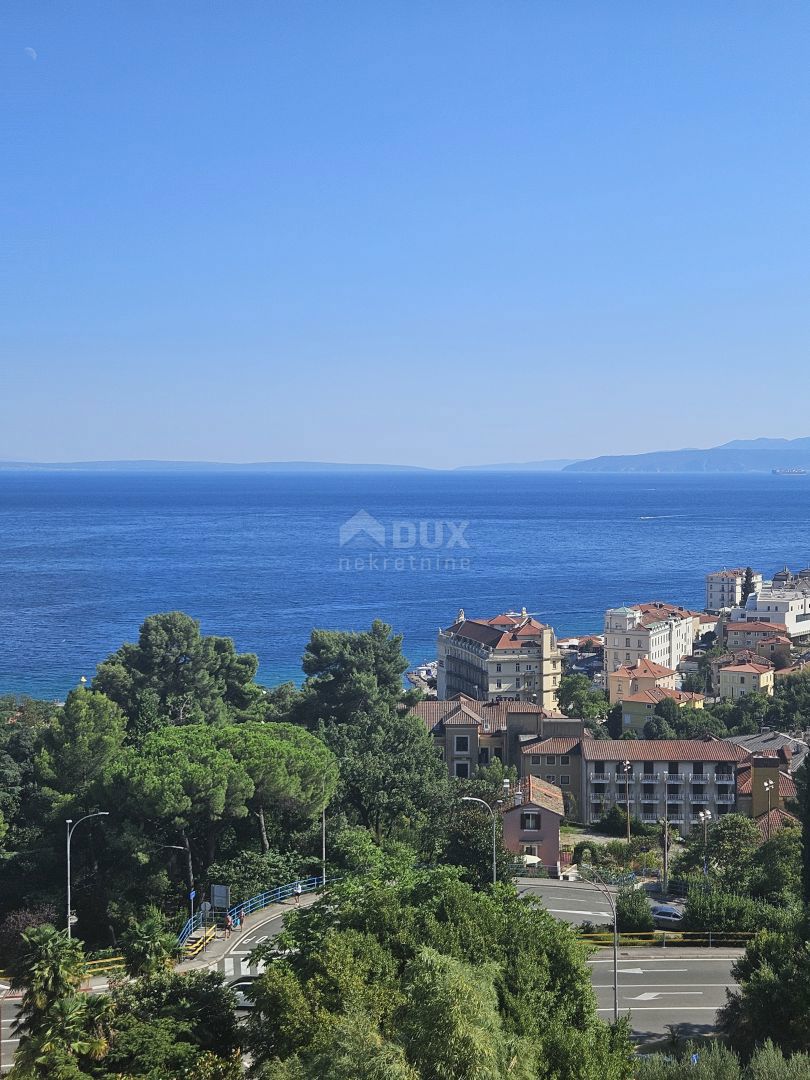 OPATIJA, CENTER - dvoetažni penthouse 4333m2 s panoramskim pogledom na morje in strešno teraso S2