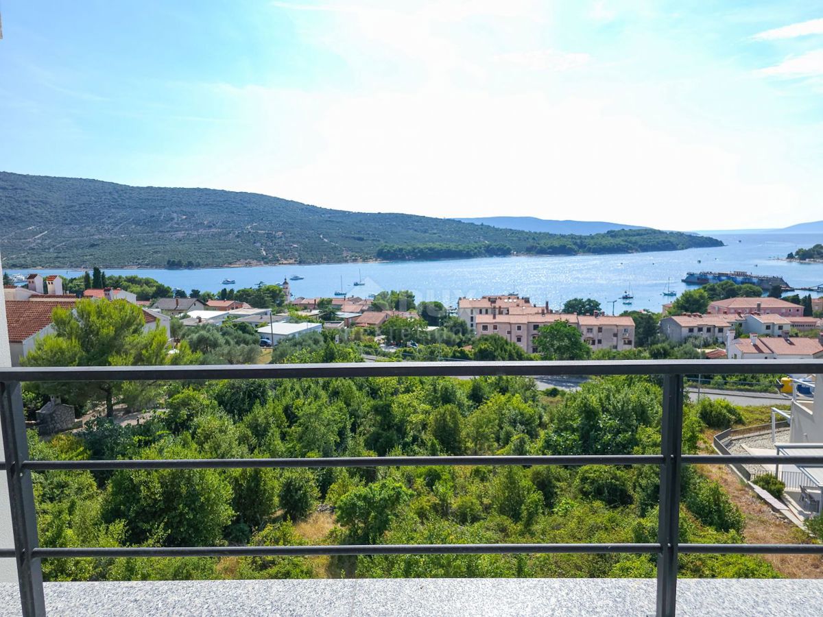 OTOK CRES, CRES - Apartma 3 spalnice + kopalnica, parkirišče, pogled na morje