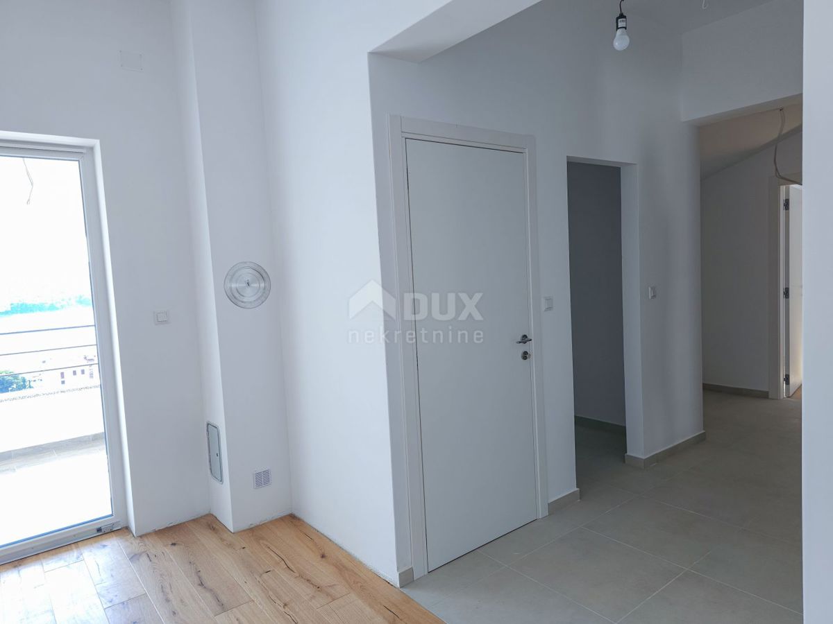 OTOK CRES, CRES - Apartma 3 spalnice + kopalnica, parkirišče, pogled na morje