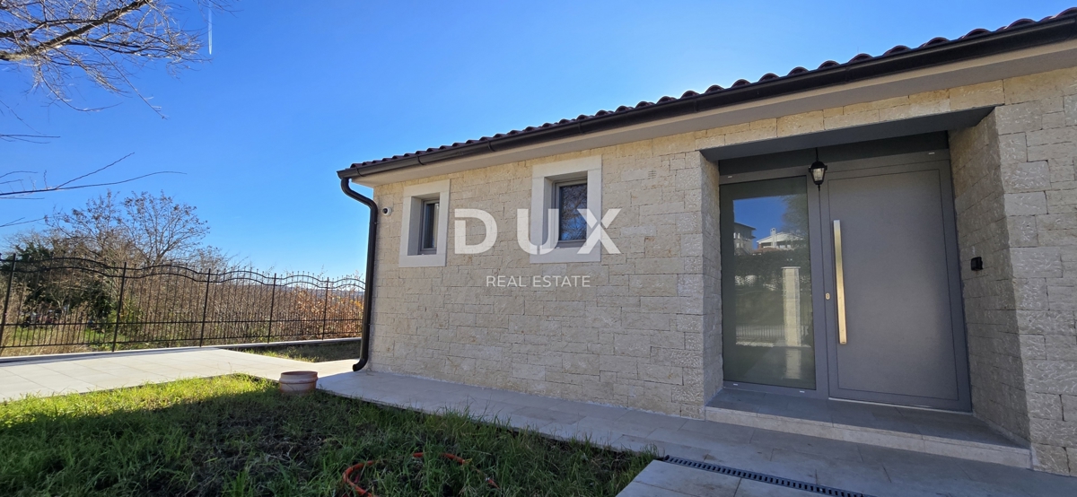 ISTRA, POREČ - Novozgrajena vila z neskončnim bazenom, zasebnim podzemnim parkiriščem in fantastičnim pogledom na morje