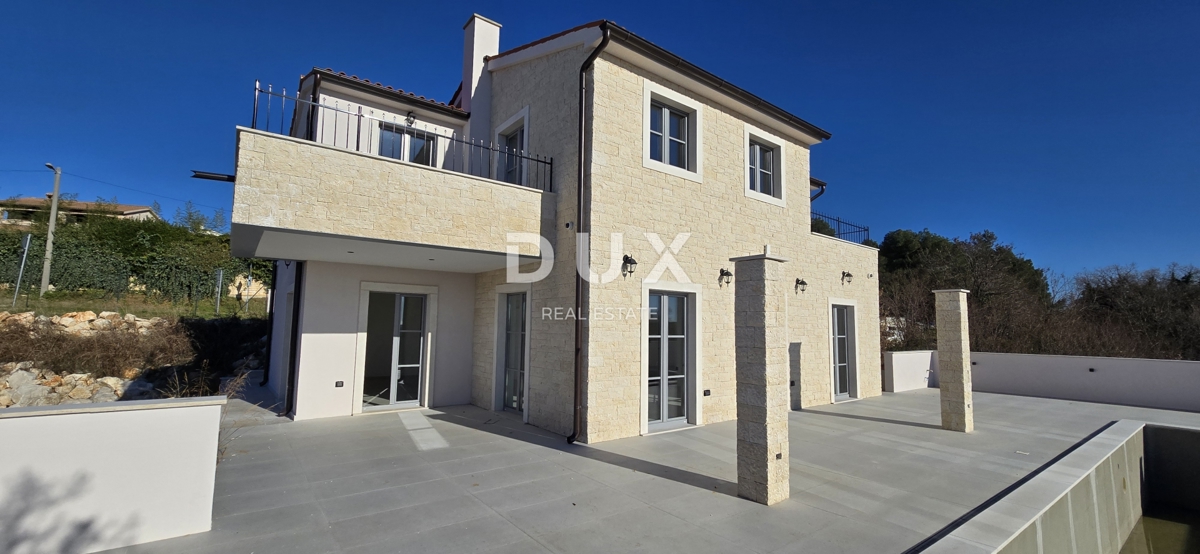 ISTRA, POREČ - Novozgrajena vila z neskončnim bazenom, zasebnim podzemnim parkiriščem in fantastičnim pogledom na morje