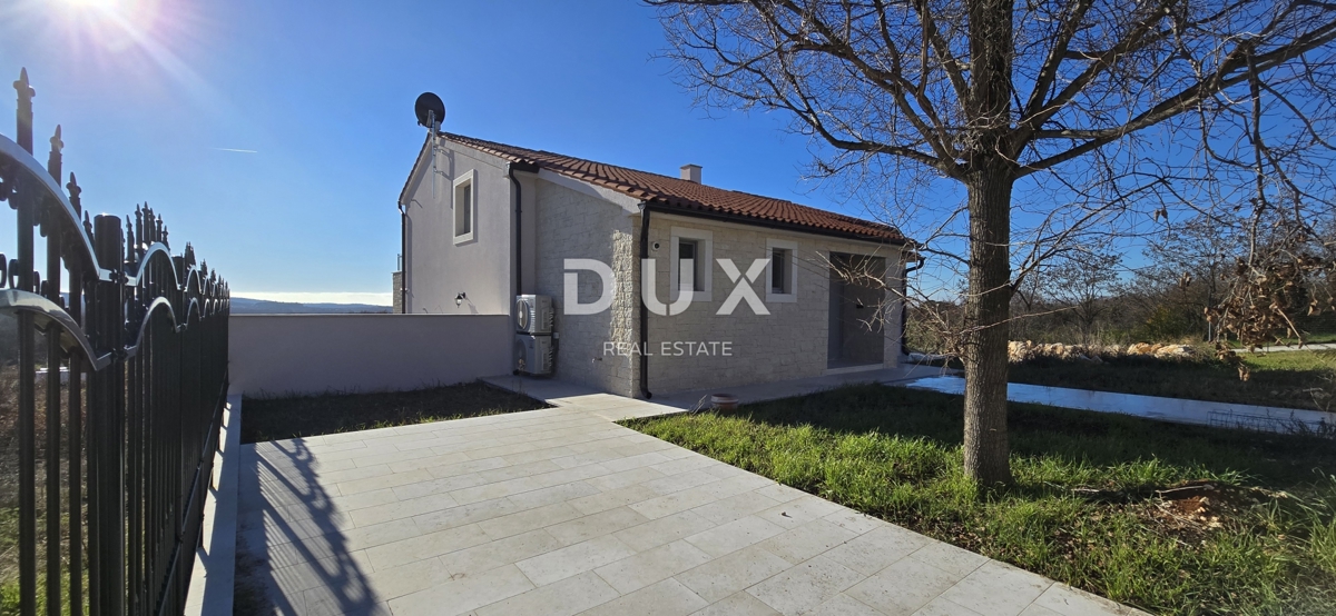 ISTRA, POREČ - Novozgrajena vila z neskončnim bazenom, zasebnim podzemnim parkiriščem in fantastičnim pogledom na morje