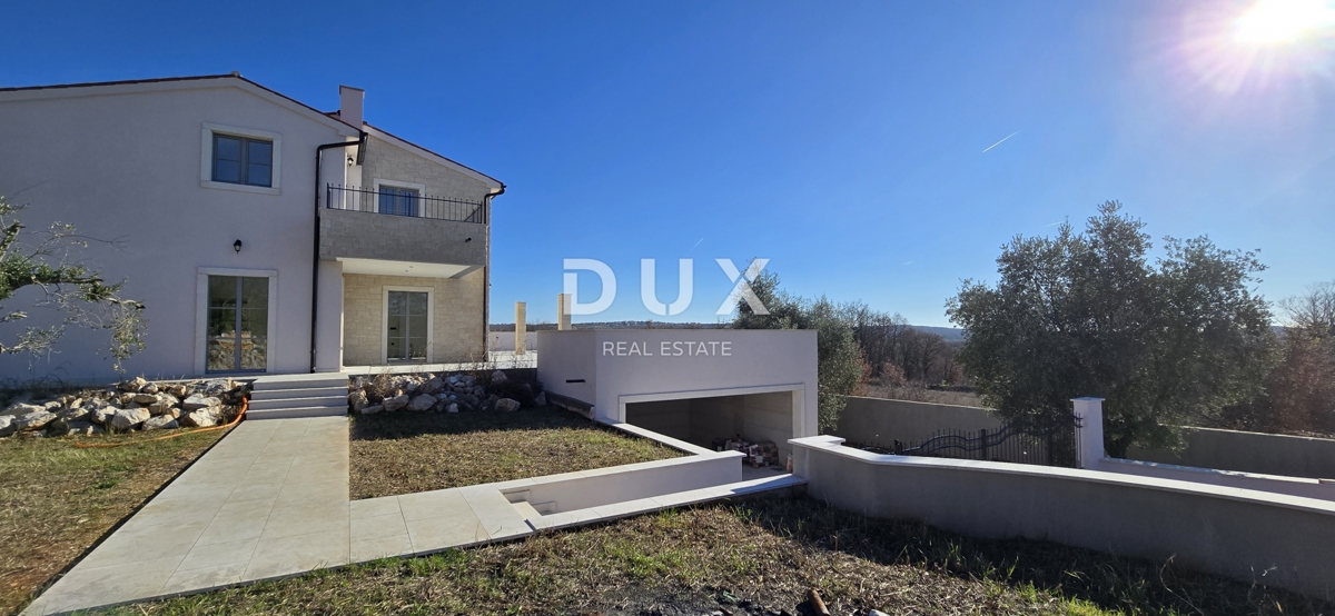 ISTRA, POREČ - Novozgrajena vila z neskončnim bazenom, zasebnim podzemnim parkiriščem in fantastičnim pogledom na morje