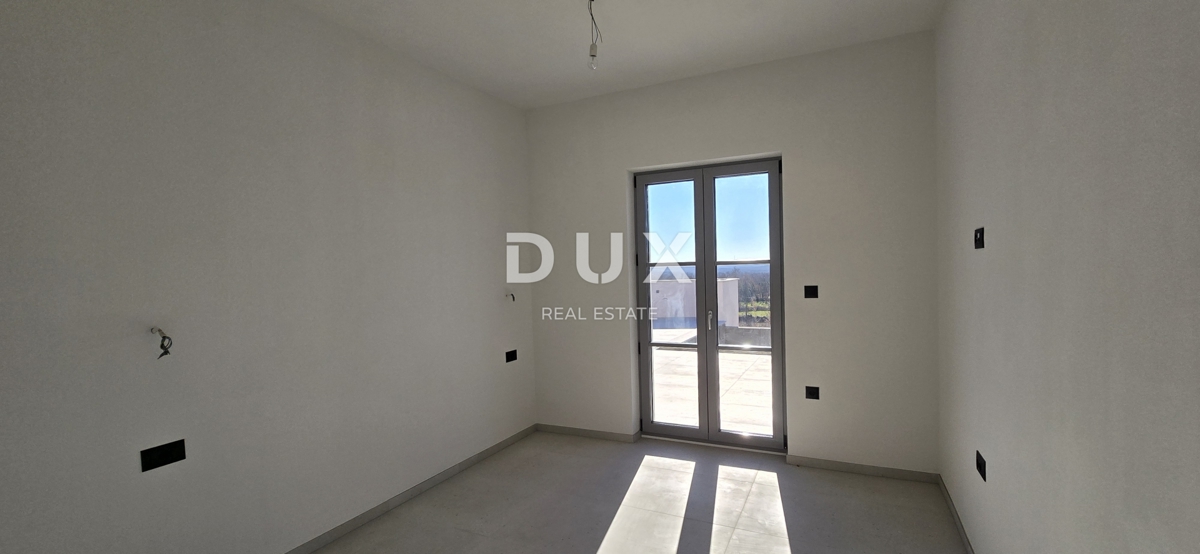 ISTRA, POREČ - Novozgrajena vila z neskončnim bazenom, zasebnim podzemnim parkiriščem in fantastičnim pogledom na morje