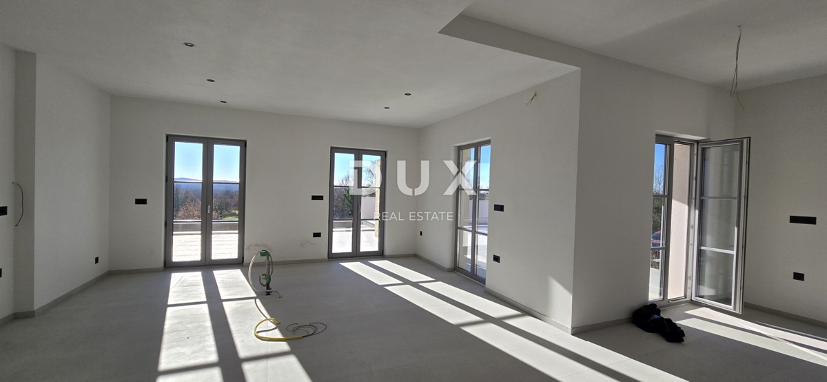 ISTRA, POREČ - Novozgrajena vila z neskončnim bazenom, zasebnim podzemnim parkiriščem in fantastičnim pogledom na morje