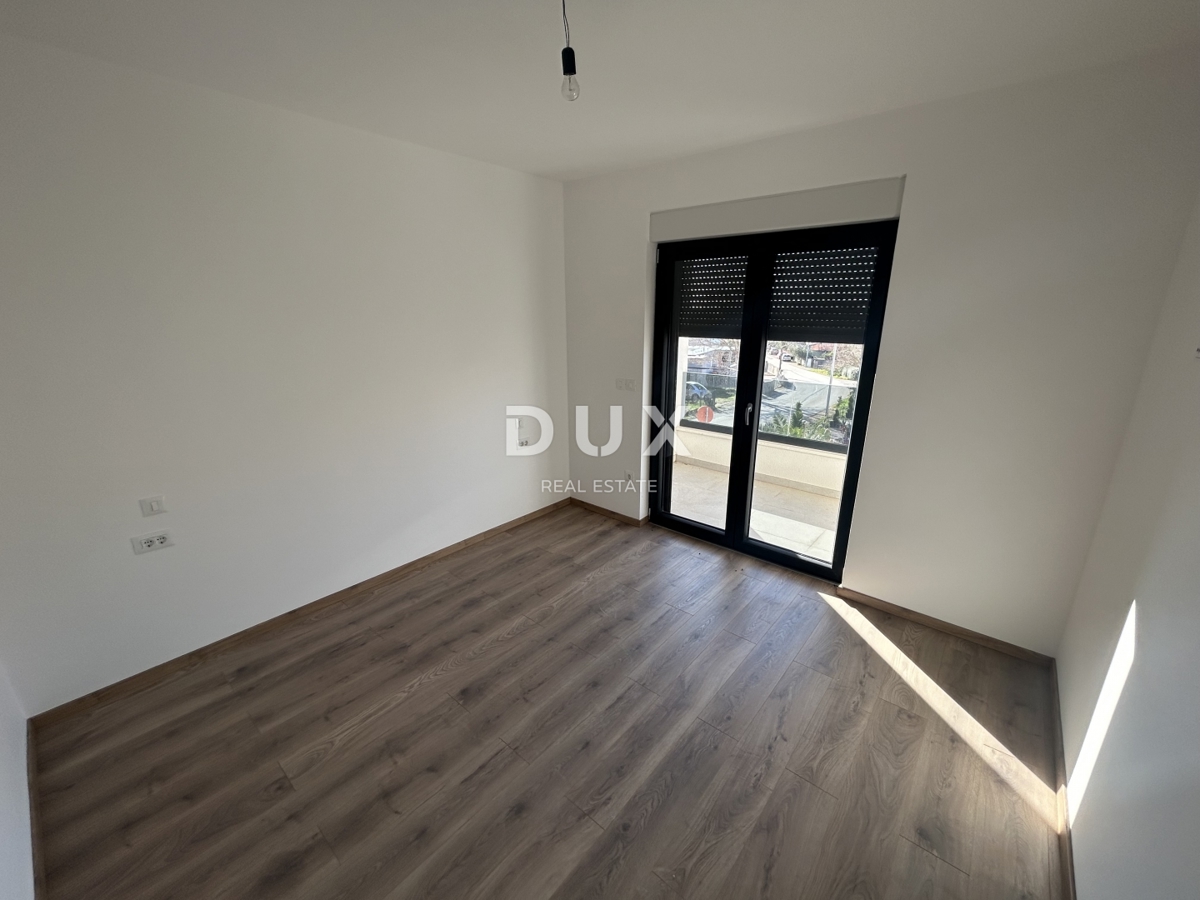 ŠIBENIK, VODICE - Trisobno stanovanje v novogradnji na mirni lokaciji