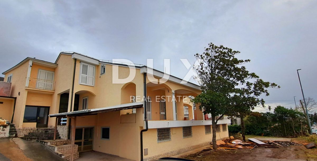 CRIKVENICA - Apartma 61,47 m2, 450 m od morja