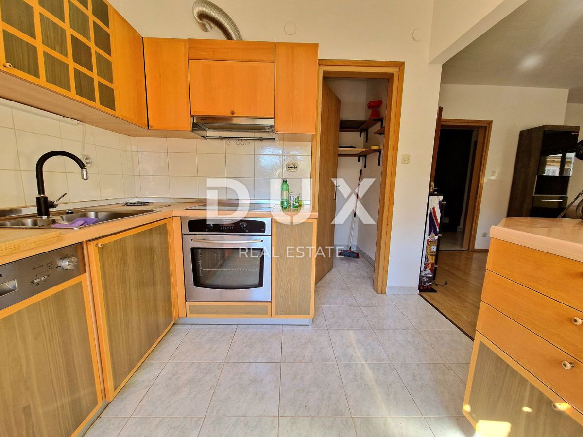 RIJEKA, BELVEDER - 134 m2, 3 spalnice + dnevna soba, loggia