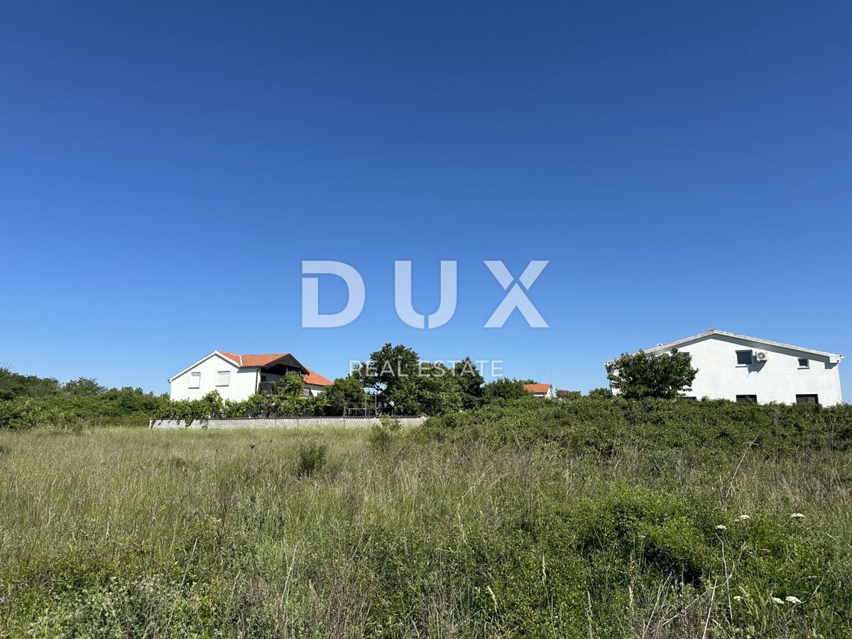 NIN - Gradbeno zemljišče 431m² - Blizu morja!