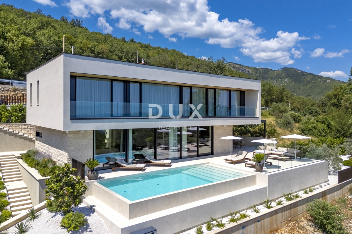 OPATIJA, MOŠĆENIČKA DRAGA - luksuzna vila z bazenom na vrhunski lokaciji s panoramskim pogledom na morje