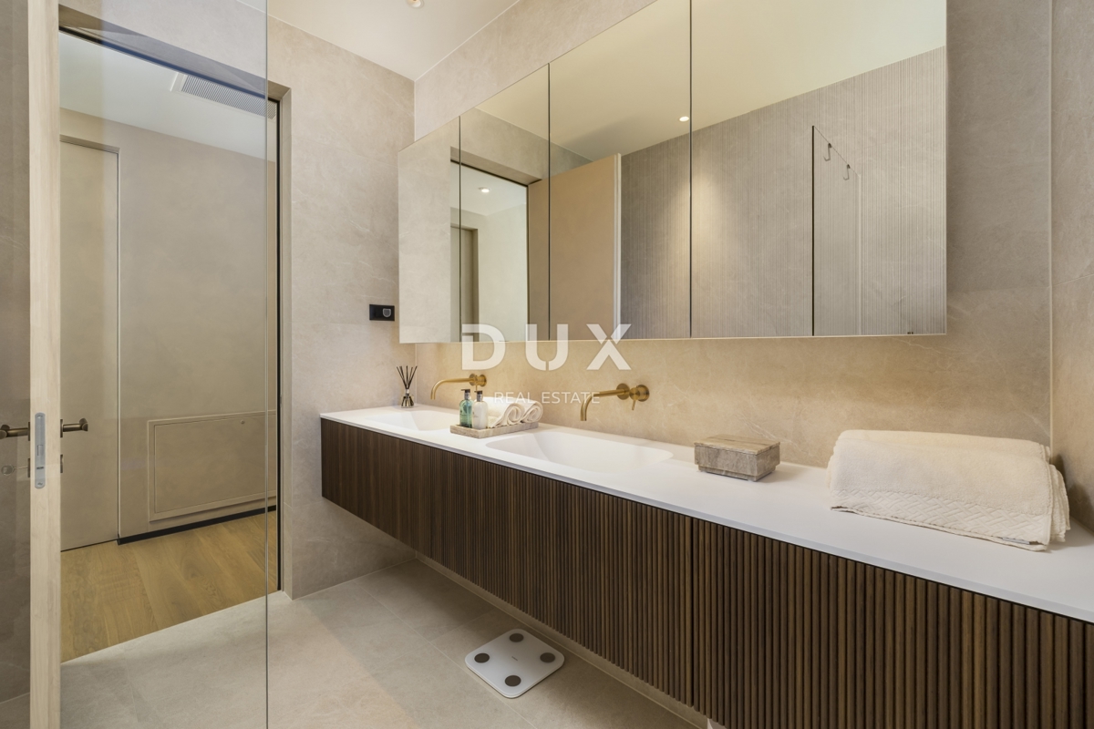 OPATIJA, MOŠĆENIČKA DRAGA - luksuzna vila z bazenom na vrhunski lokaciji s panoramskim pogledom na morje