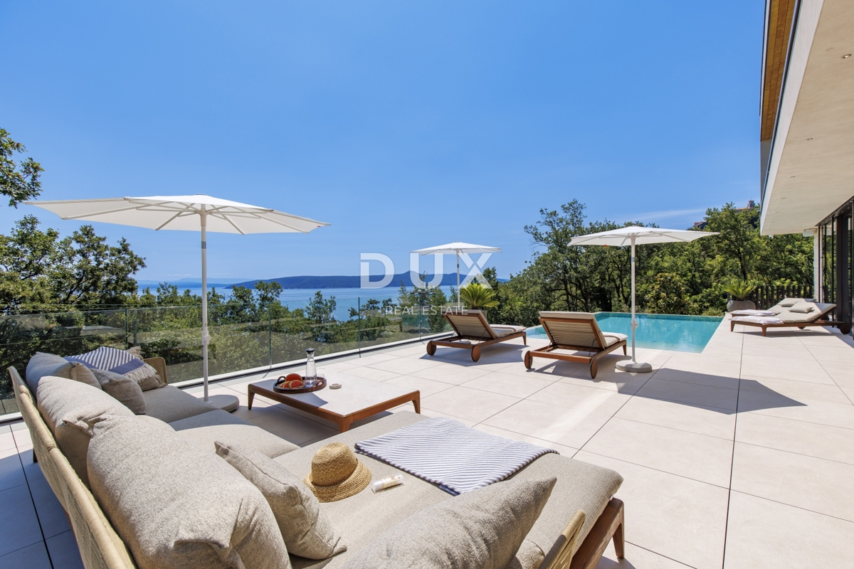 OPATIJA, MOŠĆENIČKA DRAGA - luksuzna vila z bazenom na vrhunski lokaciji s panoramskim pogledom na morje