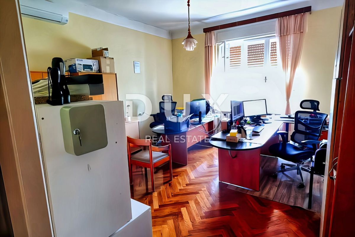 Hiša Pećine, Rijeka, 410m2