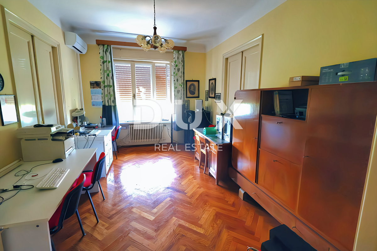 Hiša Pećine, Rijeka, 410m2