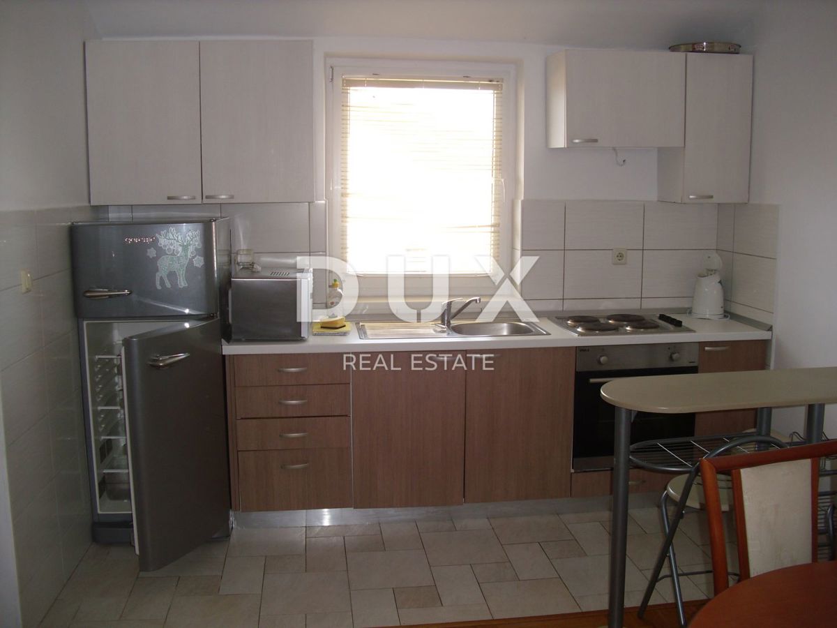 OTOK KRK, MALINSKA - Apartma 2 spalnici + dnevna soba z razgledom in parkiriščem