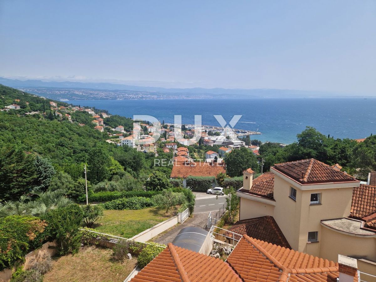 OPATIJA, IČIĆI - čudovito stanovanje v hiši z dvema terasama in panoramskim pogledom na morje