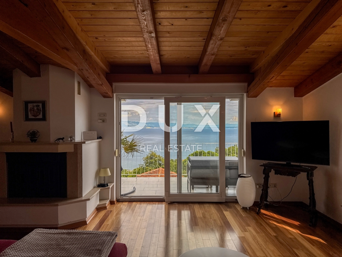 OPATIJA, IČIĆI - čudovito stanovanje 107m2 v hiši z dvema terasama in panoramskim pogledom na morje