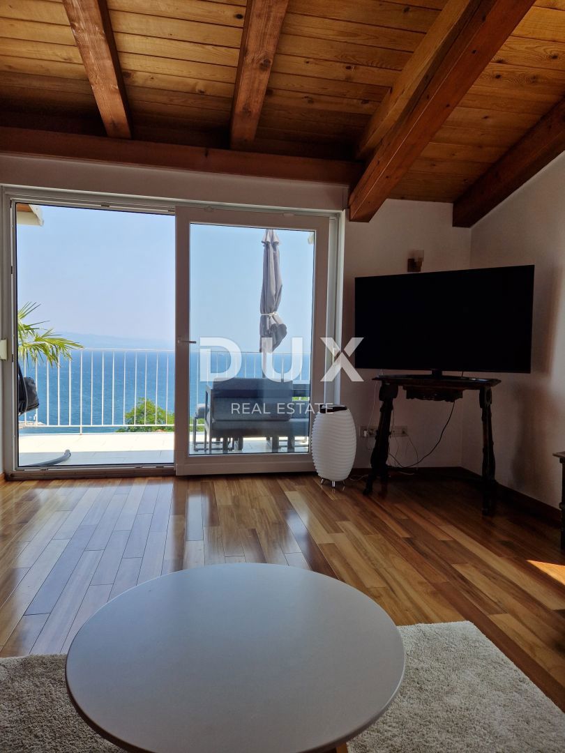 OPATIJA, IČIĆI - čudovito stanovanje v hiši z dvema terasama in panoramskim pogledom na morje