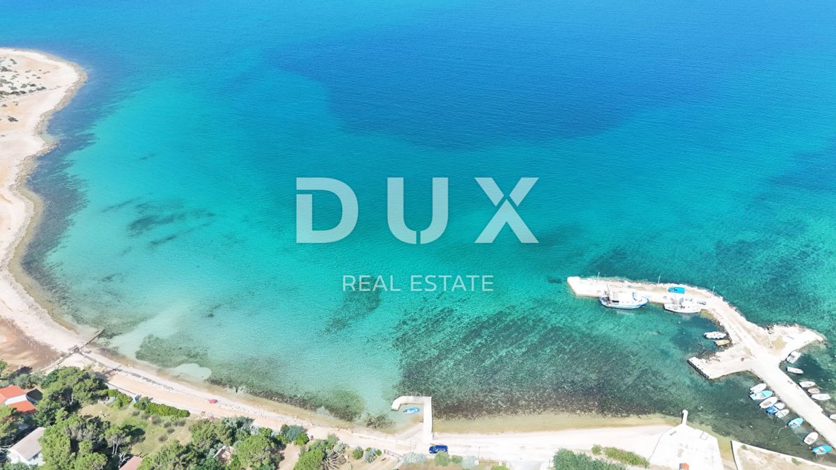 OTOK PAG, KOŠLJUN - Vila ob morju s 4 apartmaji
