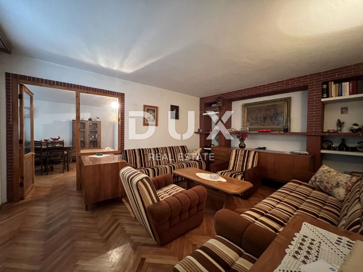 Hiša Šmrika, Kraljevica, 400m2