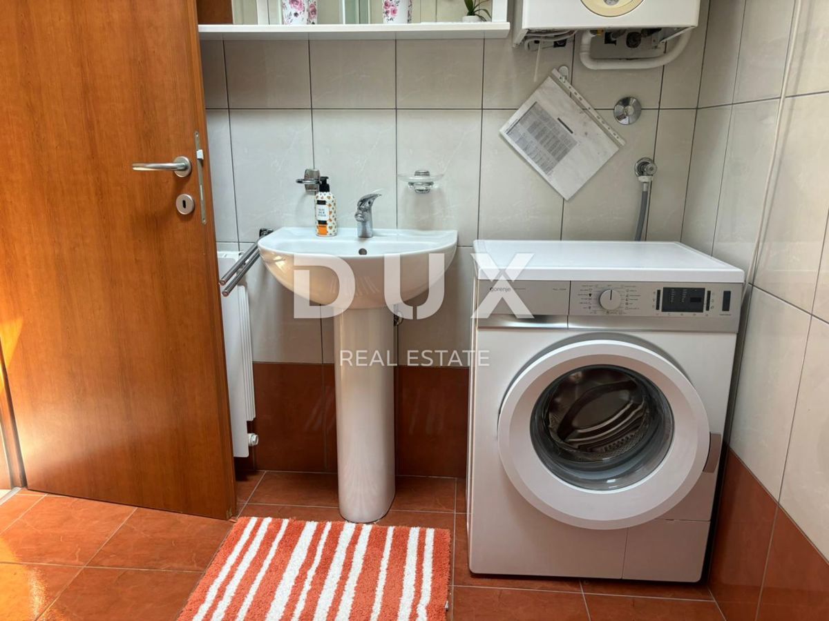 ISTRA, BANJOLE Apartma z bazenom in teraso 300 metrov od morja!
