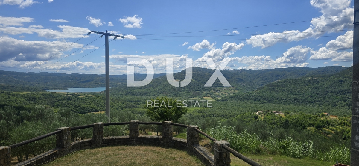 ISTRA, MOTOVUN - Veliko posestvo 170.000 m2, najlepši razgled v Istri - jezero Butoniga, Učka, Ćićarija, Motovun in Motovunski gozd tartufov!