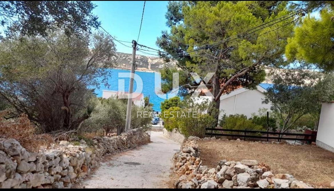 OTOK PAG, NOVALJA - Apartma v pritličju s teraso in pogledom na morje, 107 m od plaže!