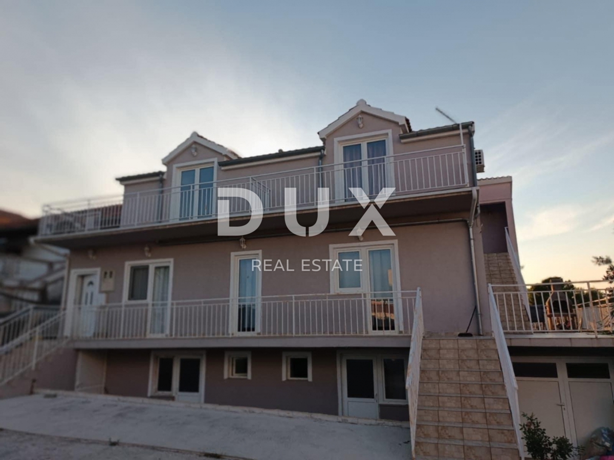 VODICE, ŠIBENIK - PRILOŽNOST! Hiša s 5 apartmaji na mirni lokaciji 