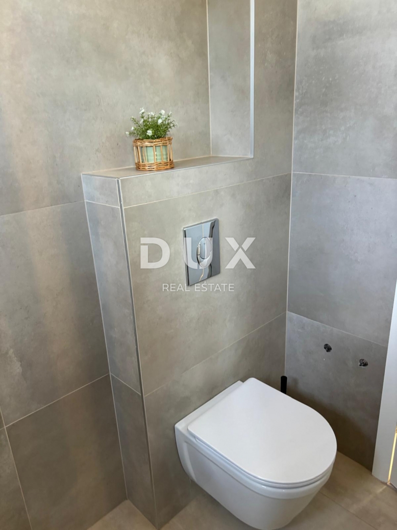 OTOK PAG, POVLJANA - stanovanje z 2 spalnicama in 1 dnevno sobo, 78 m2, 1. vrsta do morja