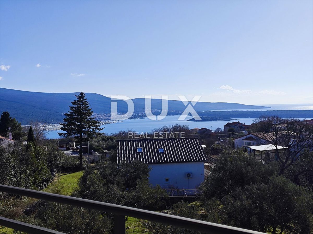 OTOK KRK, okolica mesta Krk - Luksuzna vila s panoramskim pogledom na morje