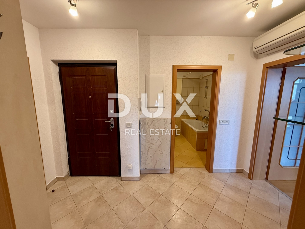 VIŠKOVO, MARINIĆI - 2 SPALNICI + DNEVNA SOBA, 74 m2 - GARAŽA in RAZGLED!