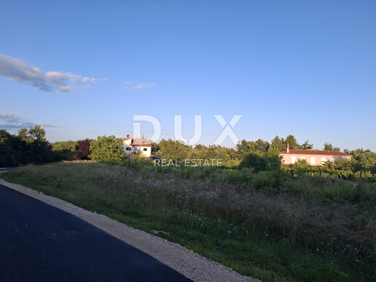 ISTRA, LINDAR - zazidljivo zemljišče