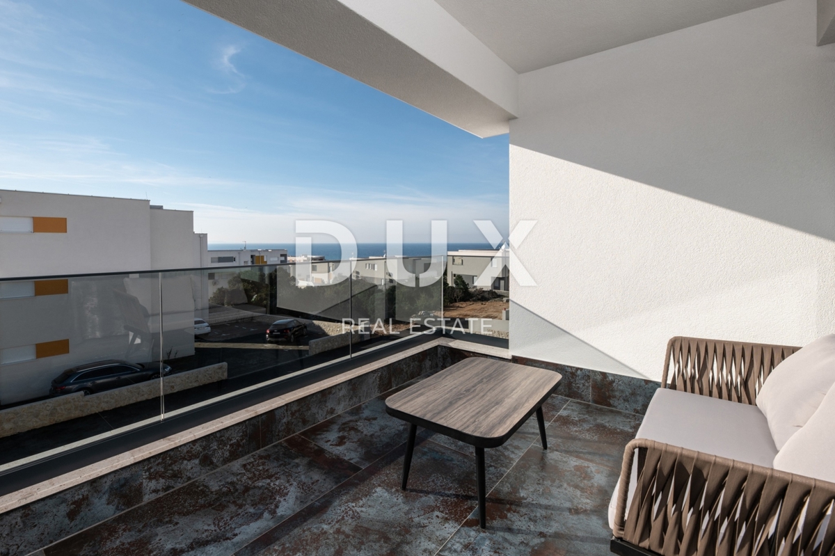 OTOK PAG, NOVALJA - Vila s 4 spalnicami, bazenom in savno, 148,50 m2
