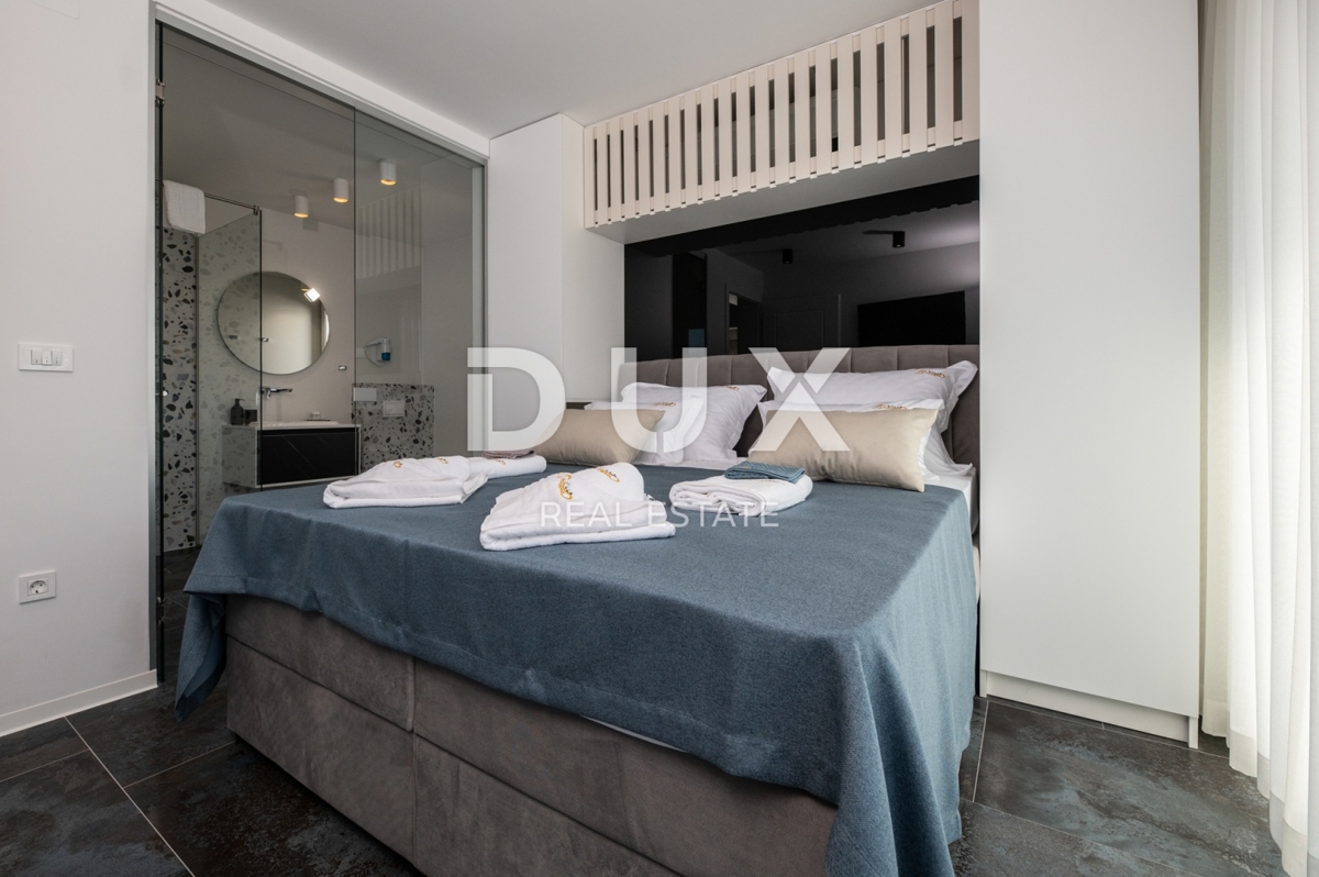 OTOK PAG, NOVALJA - Vila s 4 spalnicami, bazenom in savno, 148,50 m2