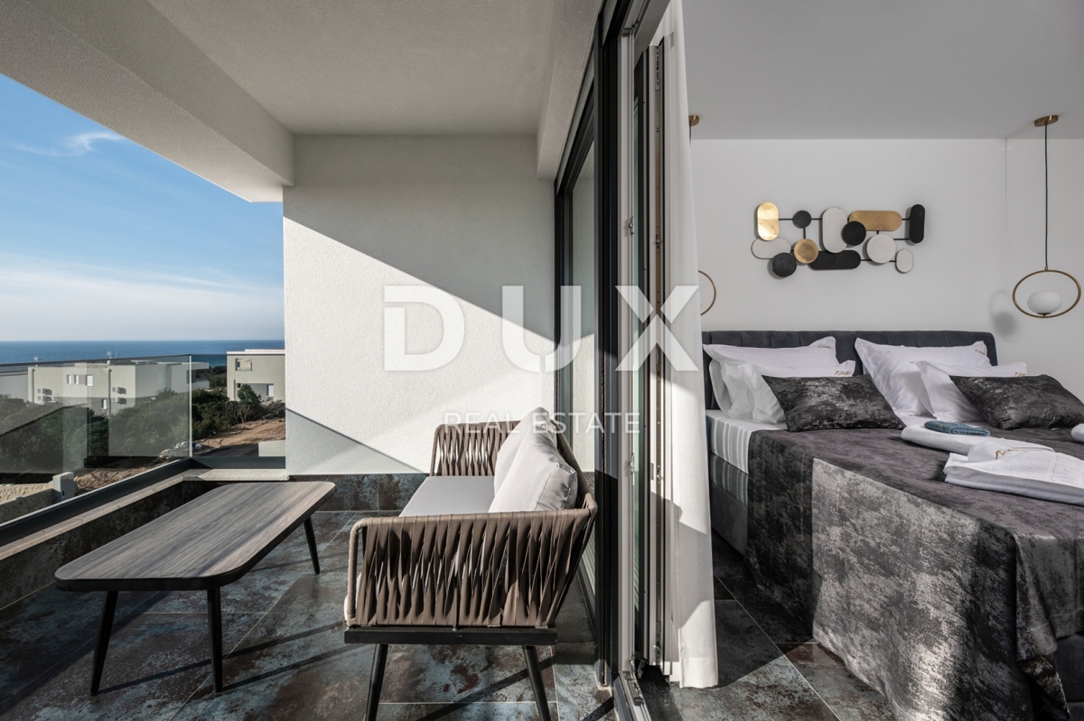 OTOK PAG, NOVALJA - Vila s 4 spalnicami, bazenom in savno, 148,50 m2