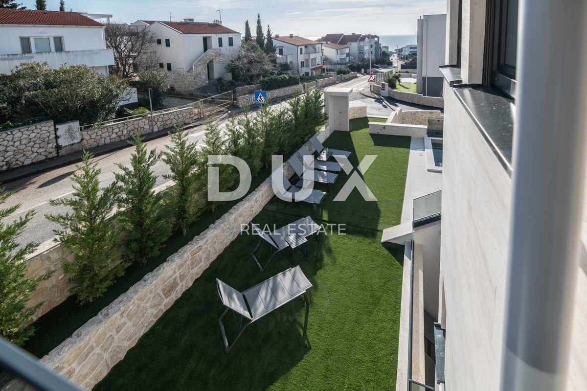 OTOK PAG, NOVALJA - Vila s 4 spalnicami, bazenom in savno, 148,50 m2