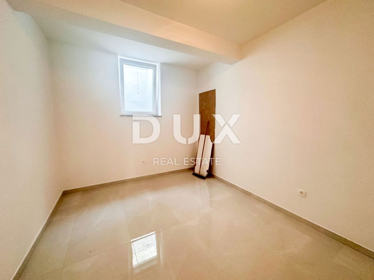 CRIKVENICA - Apartma v pritličju z vrtom, 2 spalnici + kopalnica, blizu morja