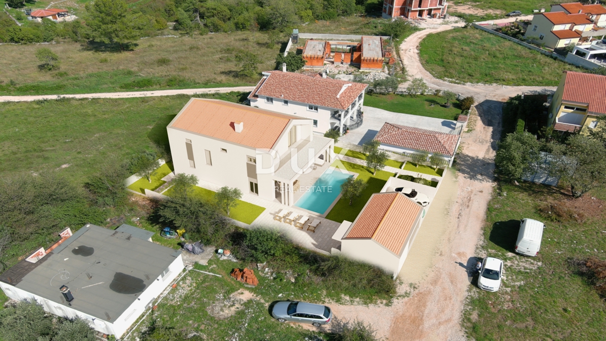 ISTRA, BUJE, KAŠTEL - Zemljišče z veljavnim gradbenim dovoljenjem
