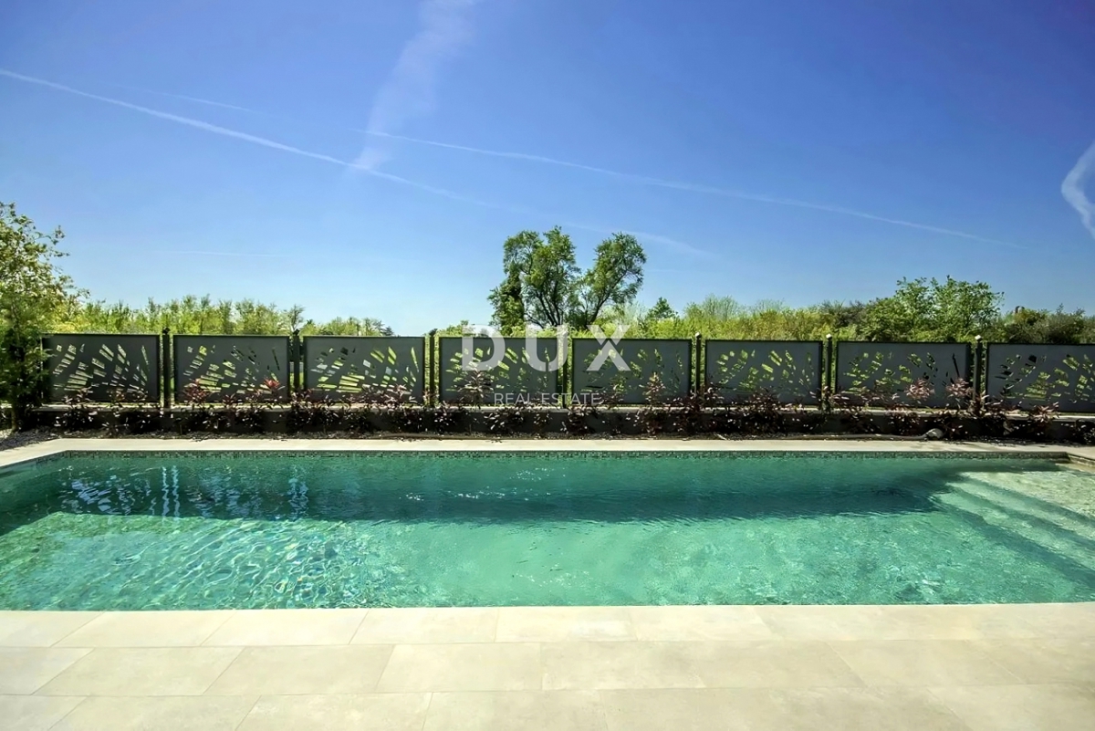 ISTRA, POREČ - Moderna hiša z bazenom v bližini morja