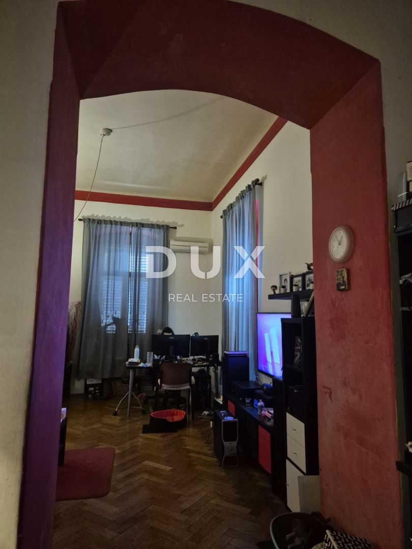 RIJEKA, CENTER - prostorno 3S+DB 